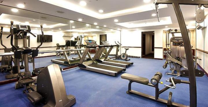 The Golden Plaza Hotel Panchkula Esterno foto
