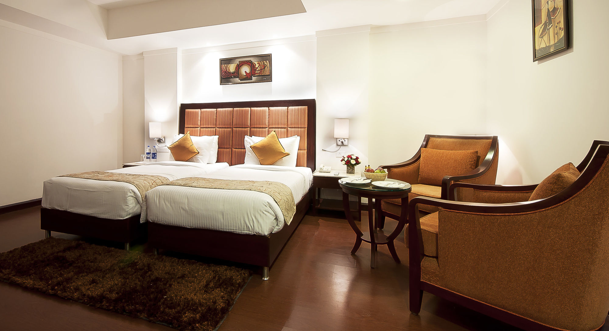 The Golden Plaza Hotel Panchkula Esterno foto