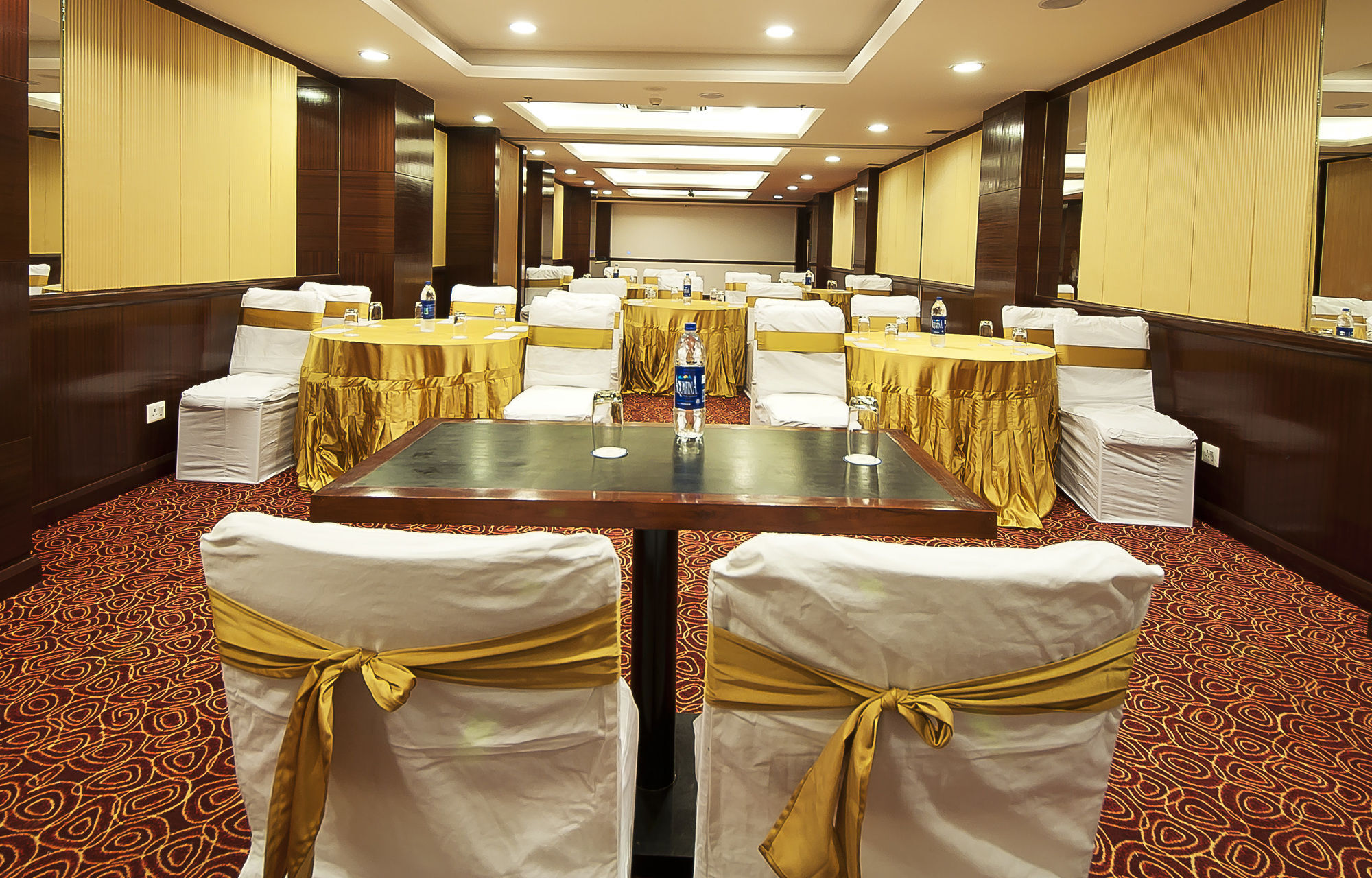 The Golden Plaza Hotel Panchkula Esterno foto